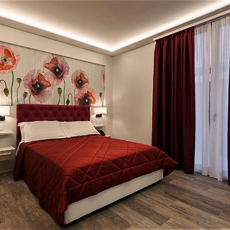 פראטו Petit Hotel מראה חיצוני תמונה